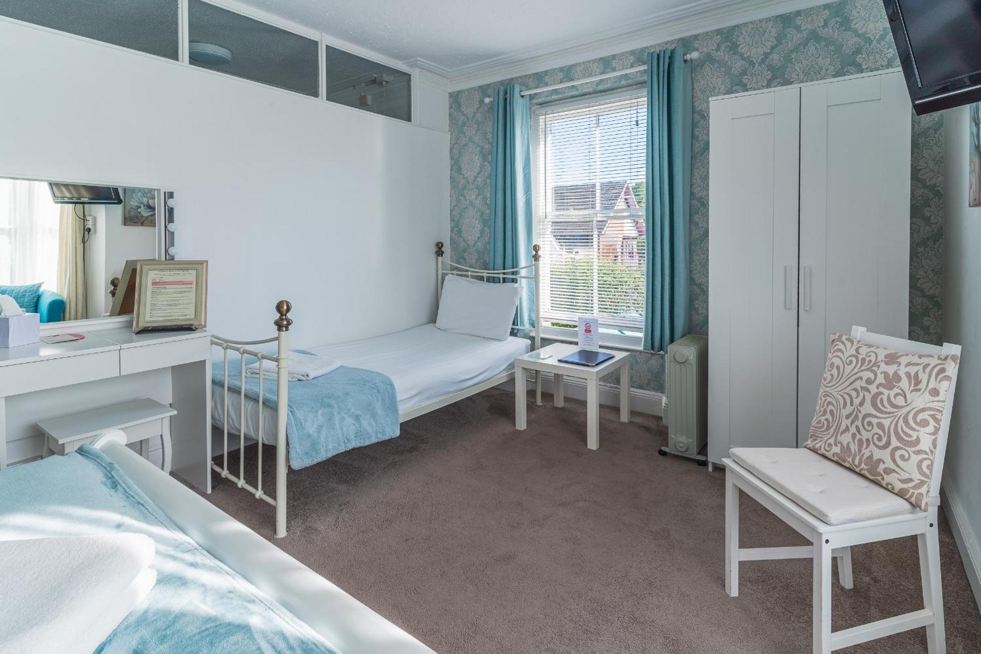 Rooms At The Highcliffe Aberporth