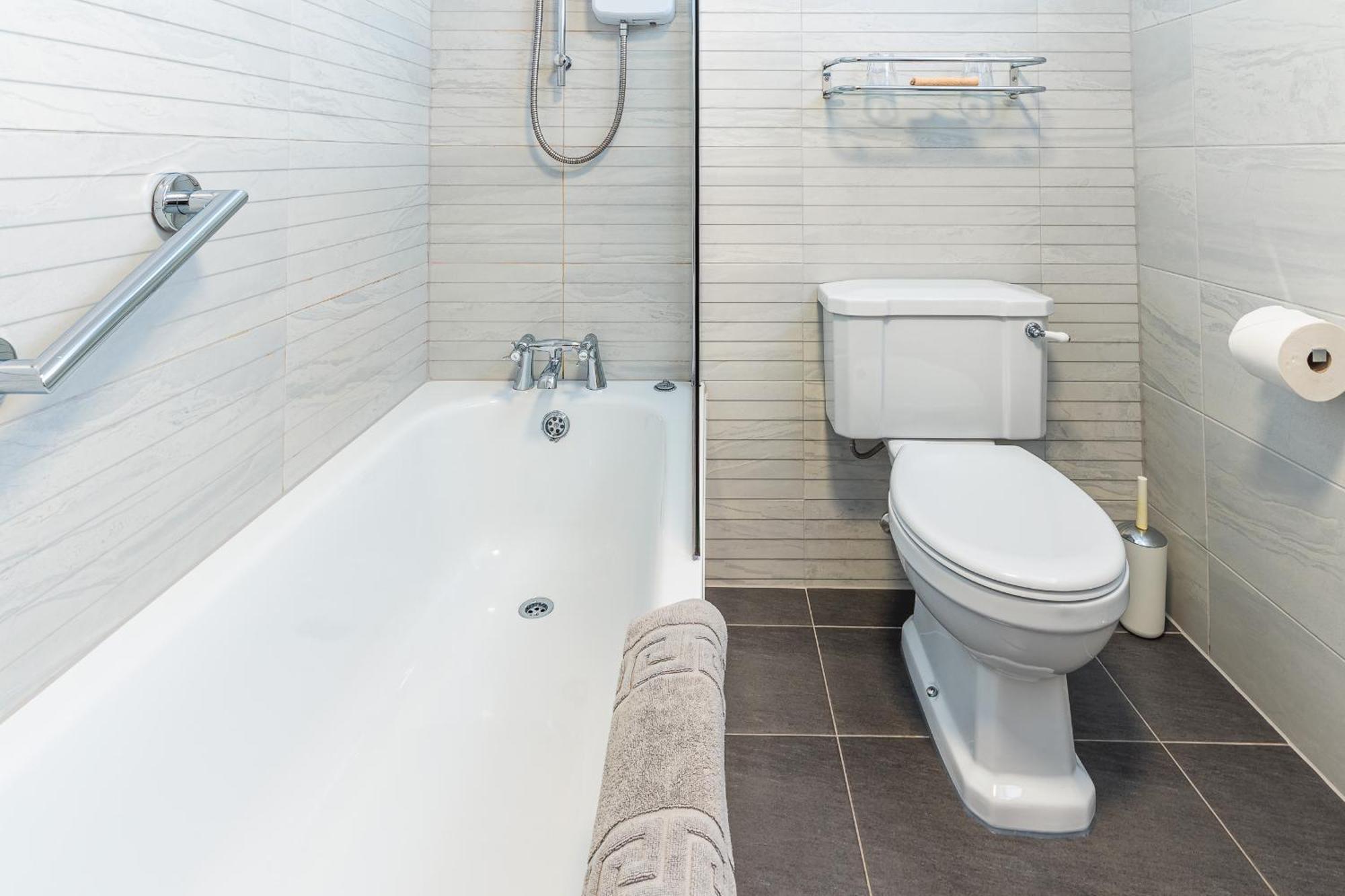 Guest house Rooms At The Highcliffe 3*