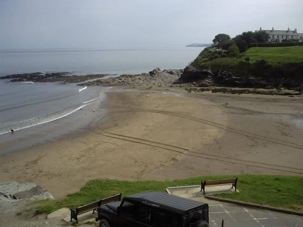 At The Highcliffe 3*